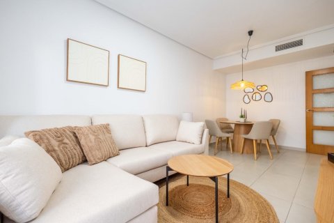 Apartment à Torrevieja, Alicante, Espagne 3 chambres, 92 m2 No. 189683