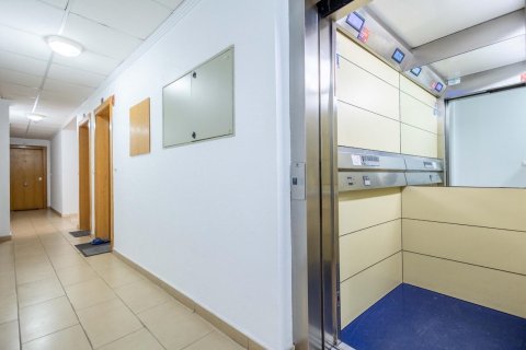 Apartment for sale in Torrevieja, Alicante, Spain 3 bedrooms, 92 sq.m. No. 189683 - photo 25