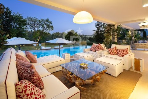 House for sale in Marbella, Malaga, Spain 6 bedrooms, 702 sq.m. No. 157884 - photo 12