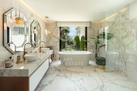 House for sale in Marbella, Malaga, Spain 6 bedrooms, 702 sq.m. No. 157884 - photo 15
