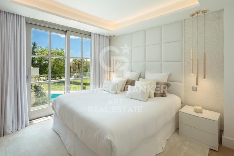 House for sale in Marbella, Malaga, Spain 6 bedrooms, 702 sq.m. No. 157884 - photo 11