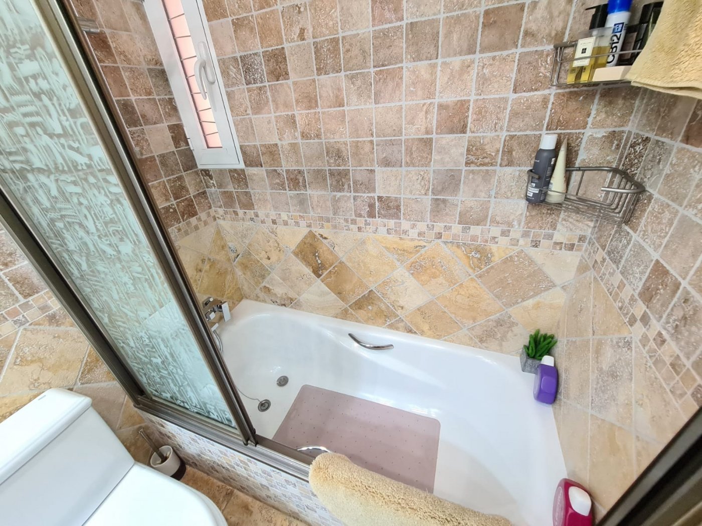 Квартира в Гуардамар-дель-Сегура, Аликанте, Испания 4 спальни, 110м2 №74707