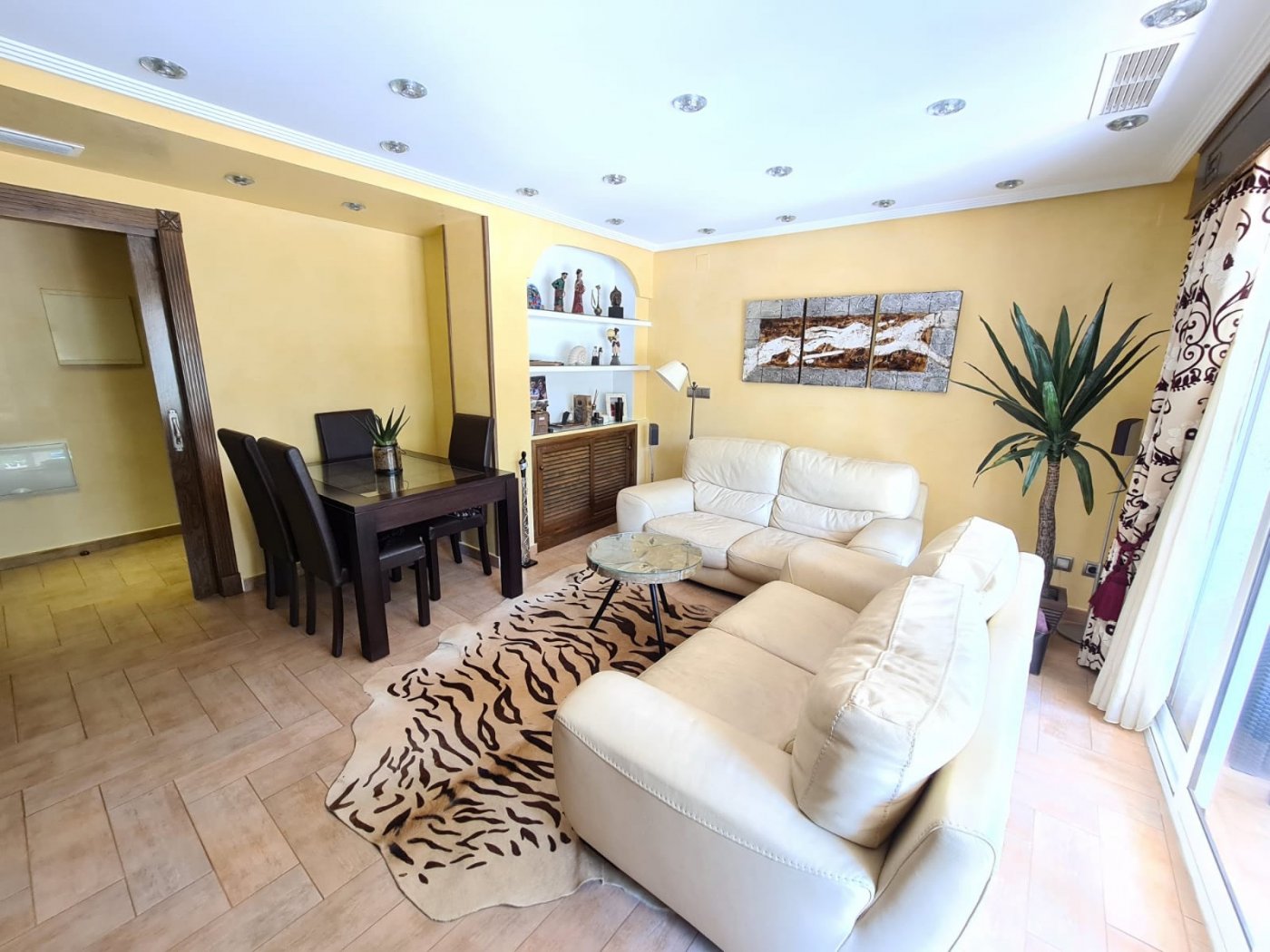 Квартира в Гуардамар-дель-Сегура, Аликанте, Испания 4 спальни, 110м2 №74707