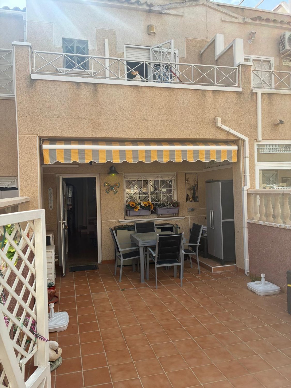 Bungalow i La Florida, Alicante, Spanien 2 sovrum, 90 kvm. Nr. 184417