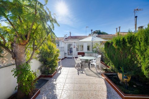 Villa à Torrevieja, Alicante, Espagne 2 chambres, 55 m2 No. 184416