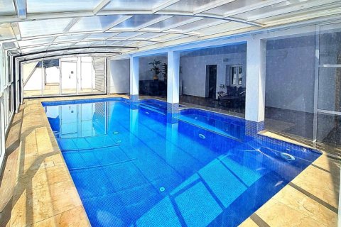 Продажа виллы в Дехеса де Кампоамор, Аликанте, Испания 5 спален, 250м2 №136910 - фото 9