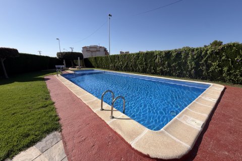 Kamienica w Playa Flamenca II, Alicante, Hiszpania 3 sypialnie, 130 mkw. nr 189860 – zdjęcie 28