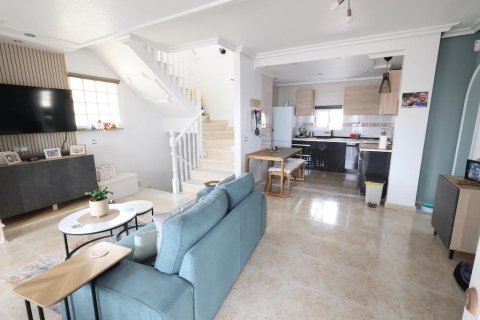 Villa zum Verkauf in Urbanizacion Las Filipinas, Alicante, Spanien 5 Schlafzimmer, 208 m2 Nr. 189858 - Foto 3