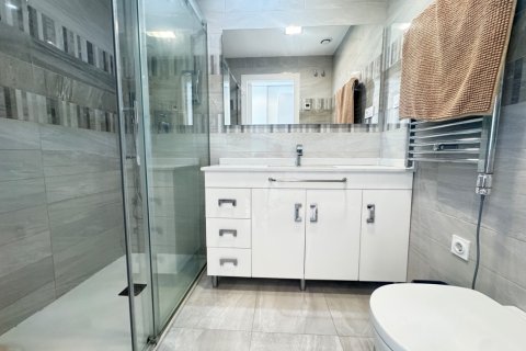 Wohnung zum Verkauf in Punta Prima, Alicante, Spanien 2 Schlafzimmer, 75 m2 Nr. 145374 - Foto 16