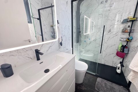 Kamienica w Alicante, Hiszpania 2 sypialnie, 70 mkw. nr 145375 – zdjęcie 21