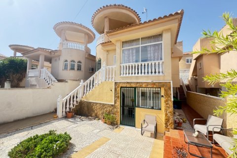 Villa for sale in Alicante, Spain 4 bedrooms, 120 sq.m. No. 145373 - photo 25