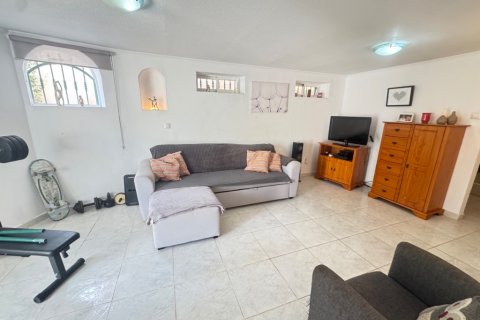 Villa for sale in Alicante, Spain 4 bedrooms, 120 sq.m. No. 145373 - photo 17