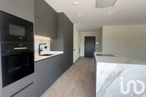 Māja pārdošanā Sant Esteve Sesrovires, Barcelona, Spānijā 4 istabas, 237.34 m2 Nr. 153286 - attēls 9