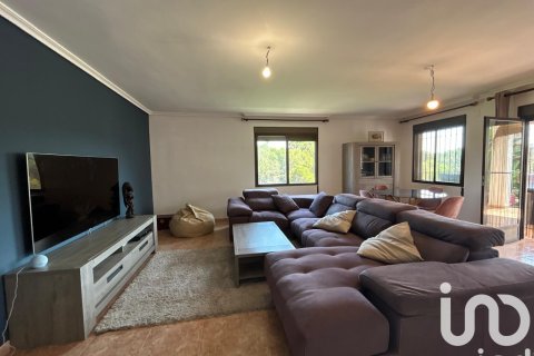 Hus till salu i Vila-real, Castellon, Spanien 4 sovrum, 229 kvm. Nr. 153287 - foto 22