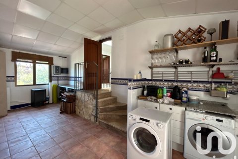 Hus till salu i Vila-real, Castellon, Spanien 4 sovrum, 229 kvm. Nr. 153287 - foto 13