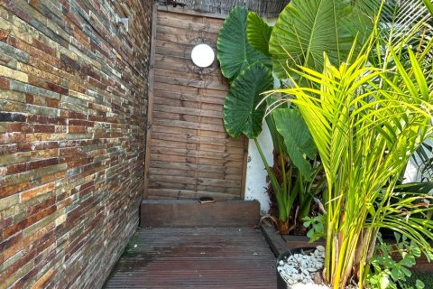 Hus till salu i Vila-real, Castellon, Spanien 4 sovrum, 229 kvm. Nr. 153287 - foto 19