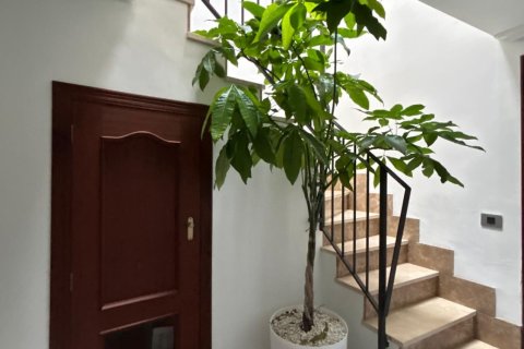 Hus till salu i Vila-real, Castellon, Spanien 4 sovrum, 229 kvm. Nr. 153287 - foto 14