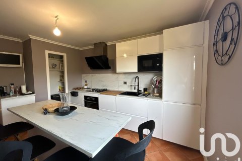 Hus till salu i Vila-real, Castellon, Spanien 4 sovrum, 229 kvm. Nr. 153287 - foto 10