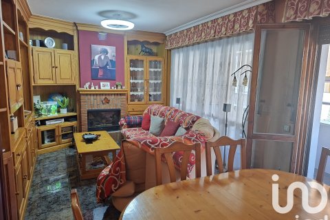 Dvīņu māja pārdošanā Barbastro, Huesca, Spānijā 4 istabas, 169 m2 Nr. 153281 - attēls 3