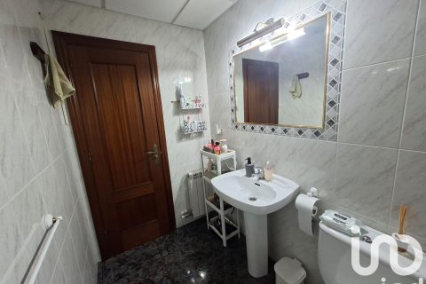 Dvīņu māja pārdošanā Barbastro, Huesca, Spānijā 4 istabas, 169 m2 Nr. 153281 - attēls 13