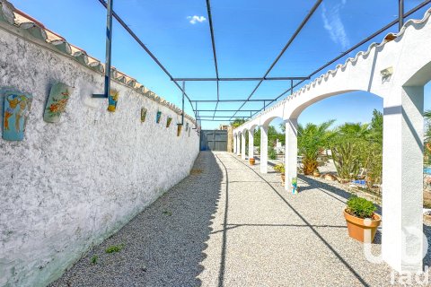 Villa for sale in Granja de Torrehermosa, Badajoz, Spain 3 bedrooms, 318 sq.m. No. 153285 - photo 20