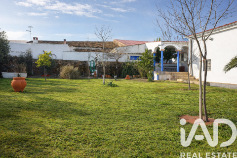 Villa for sale in Granja de Torrehermosa, Badajoz, Spain 3 bedrooms, 318 sq.m. No. 153285 - photo 22