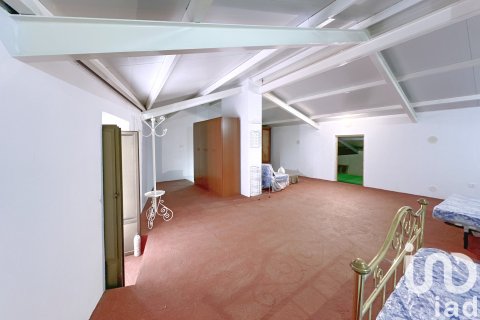 Villa for sale in Granja de Torrehermosa, Badajoz, Spain 3 bedrooms, 318 sq.m. No. 153285 - photo 11