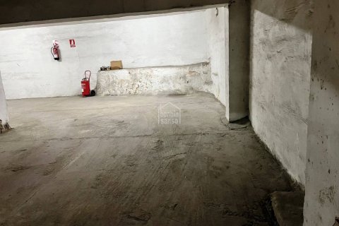 Autotallit myytävänä Mahon, Menorca, Espanja , No. 183230 - kuva 5