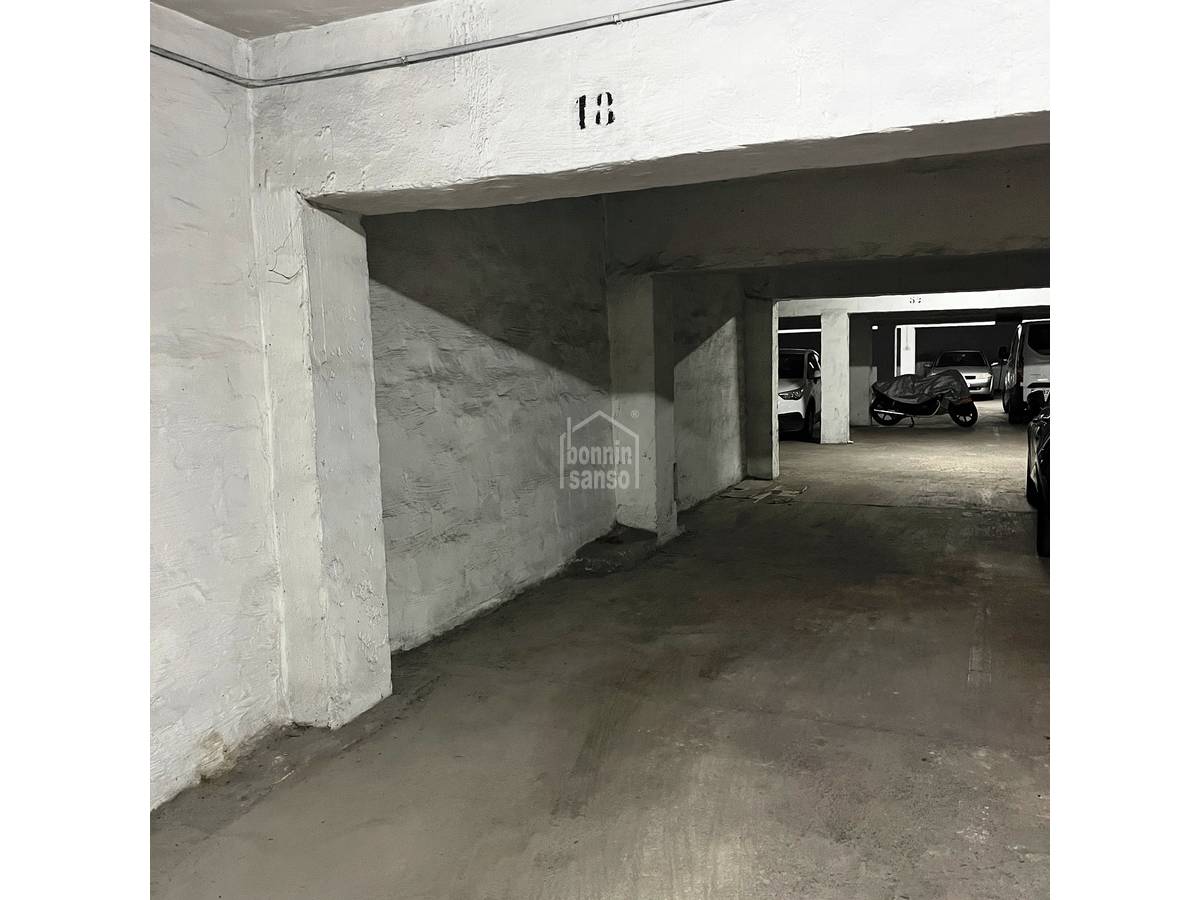 Garage in Mahon, Menorca, Spain No. 183230
