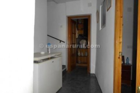 Townhouse for sale in Tijola, Almeria, Spain 4 bedrooms, No. 184154 - photo 4