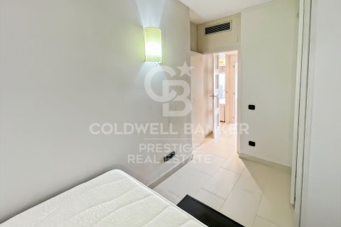 Продажа квартиры в Барселона, Испания 3 спальни, 90м2 №178678 - фото 15