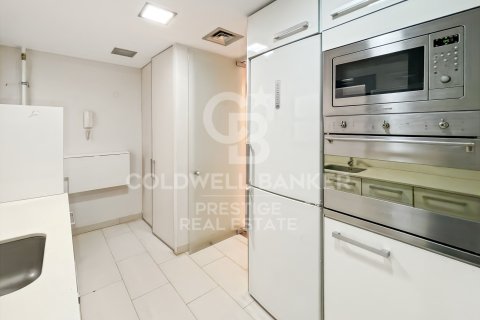 Продажа квартиры в Барселона, Испания 3 спальни, 90м2 №178678 - фото 8