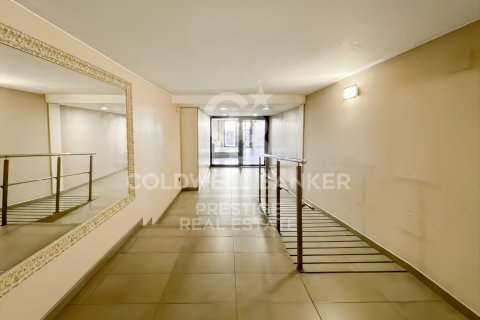 Продажа квартиры в Барселона, Испания 3 спальни, 90м2 №178678 - фото 27