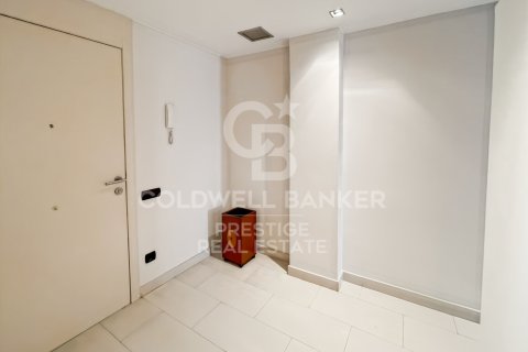Продажа квартиры в Барселона, Испания 3 спальни, 90м2 №178678 - фото 24