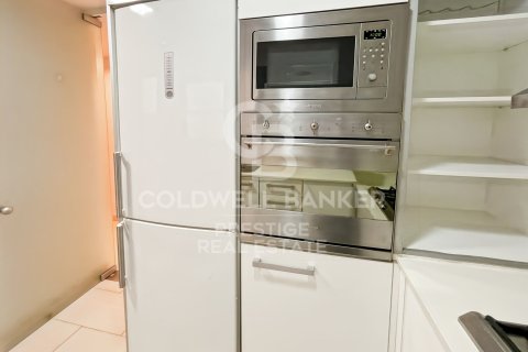 Продажа квартиры в Барселона, Испания 3 спальни, 90м2 №178678 - фото 9