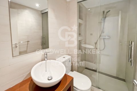 Продажа квартиры в Барселона, Испания 3 спальни, 90м2 №178678 - фото 19