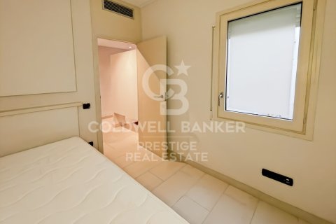 Продажа квартиры в Барселона, Испания 3 спальни, 90м2 №178678 - фото 17