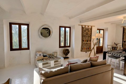 Townhouse for sale Els Llombards, Mallorca, Spain 3 bedrooms, 230 sq.m. No. 111787 - photo 2