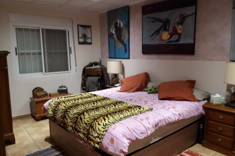 Villa zum Verkauf in Villena, Alicante, Spanien 10 Schlafzimmer, 750 m2 Nr. 160953 - Foto 17