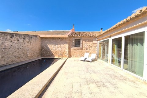 Finca en venta en Villena, Alicante, España 4 dormitorios, 588 m2 No. 160954 - foto 2