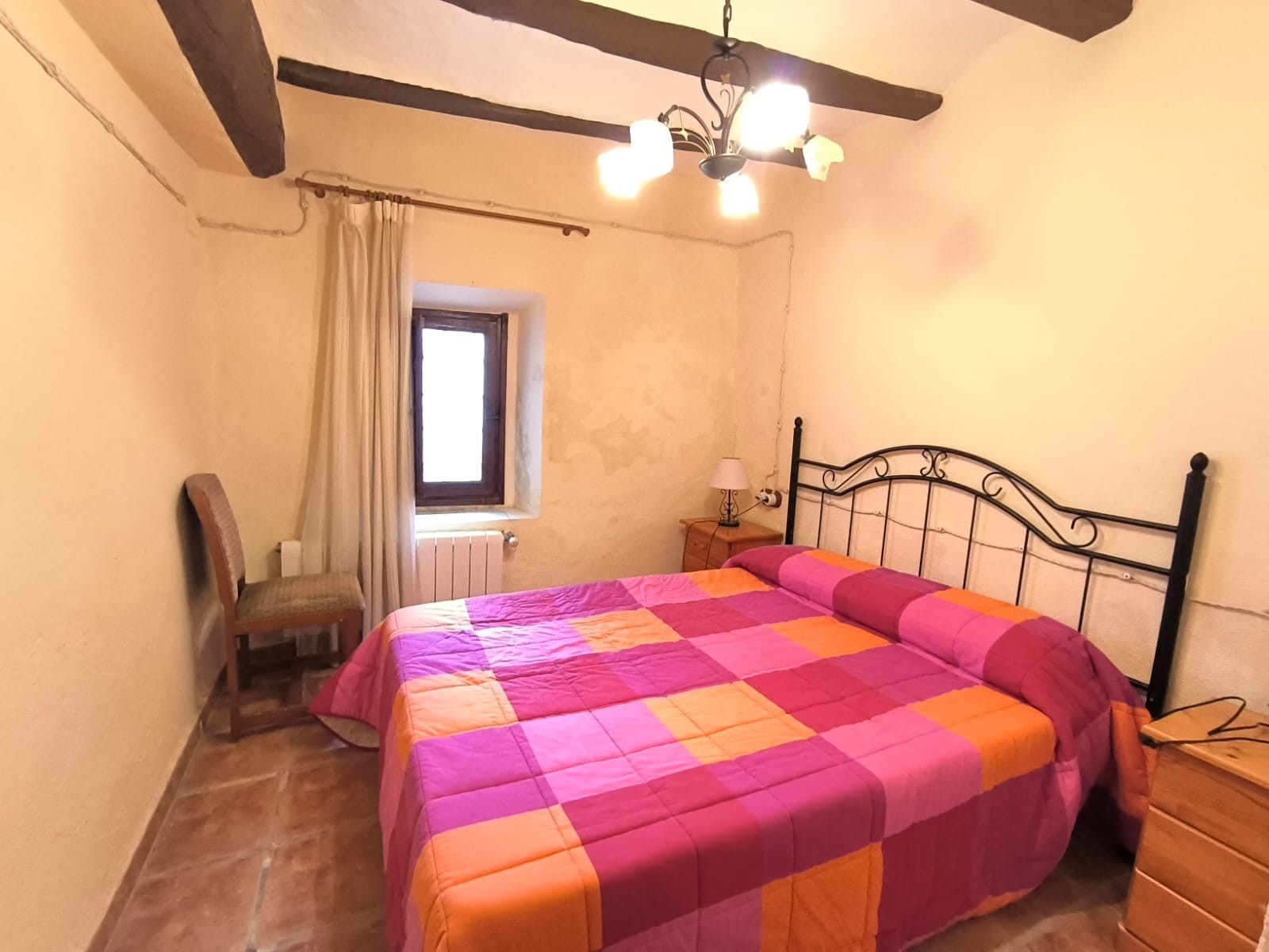 Proprietà commerciale a Banyeres de Mariola, Alicante, Spagna 22 camere da letto, 1700 mq. N° 160952