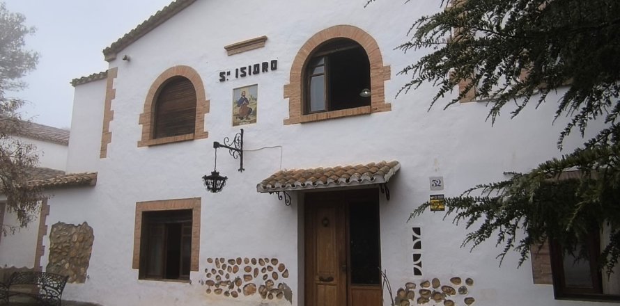 Propiedad comercial en Banyeres de Mariola, Alicante, España 22 dormitorios, 1700 m2 No. 160952