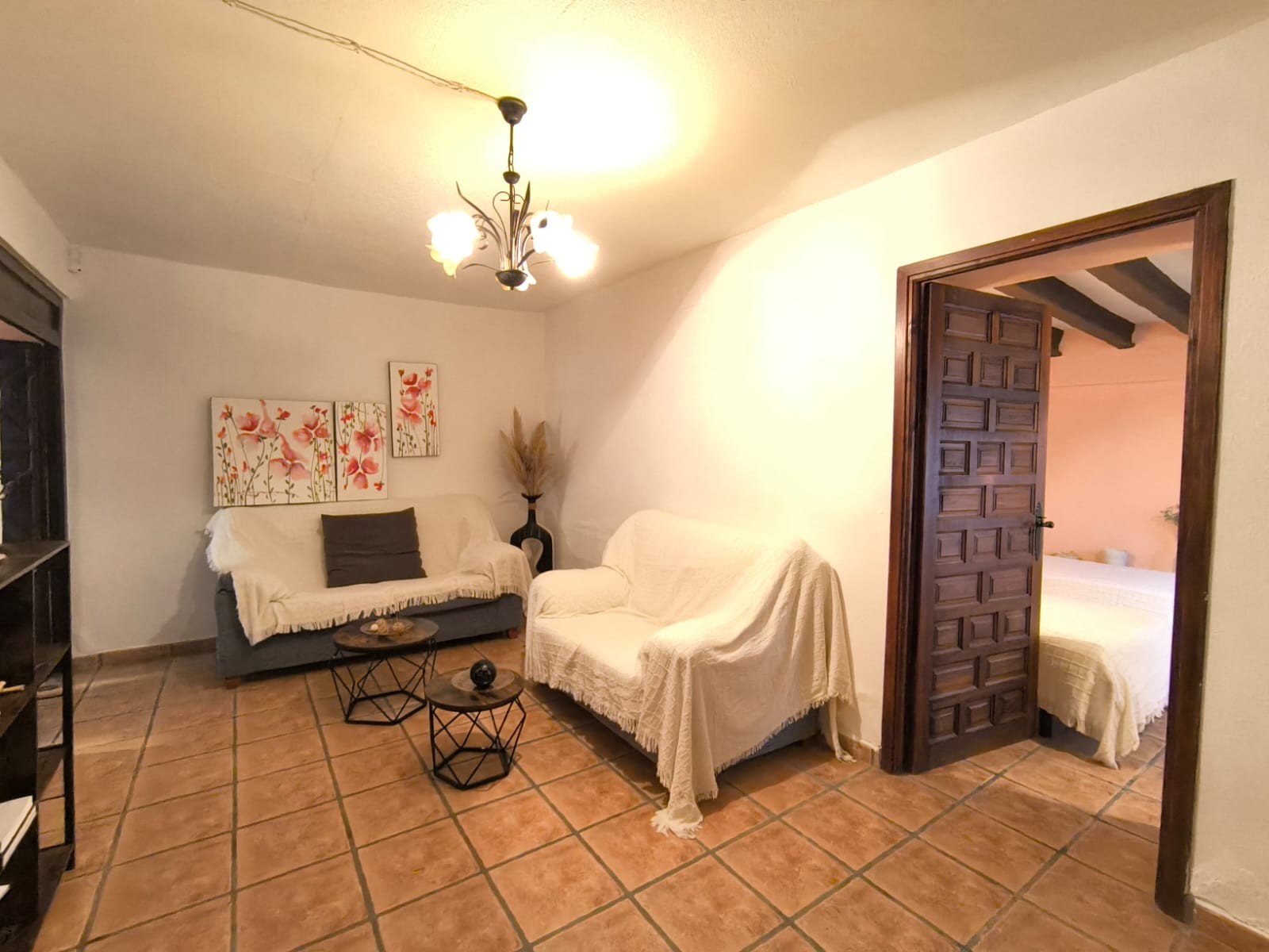 Proprietà commerciale a Banyeres de Mariola, Alicante, Spagna 22 camere da letto, 1700 mq. N° 160952