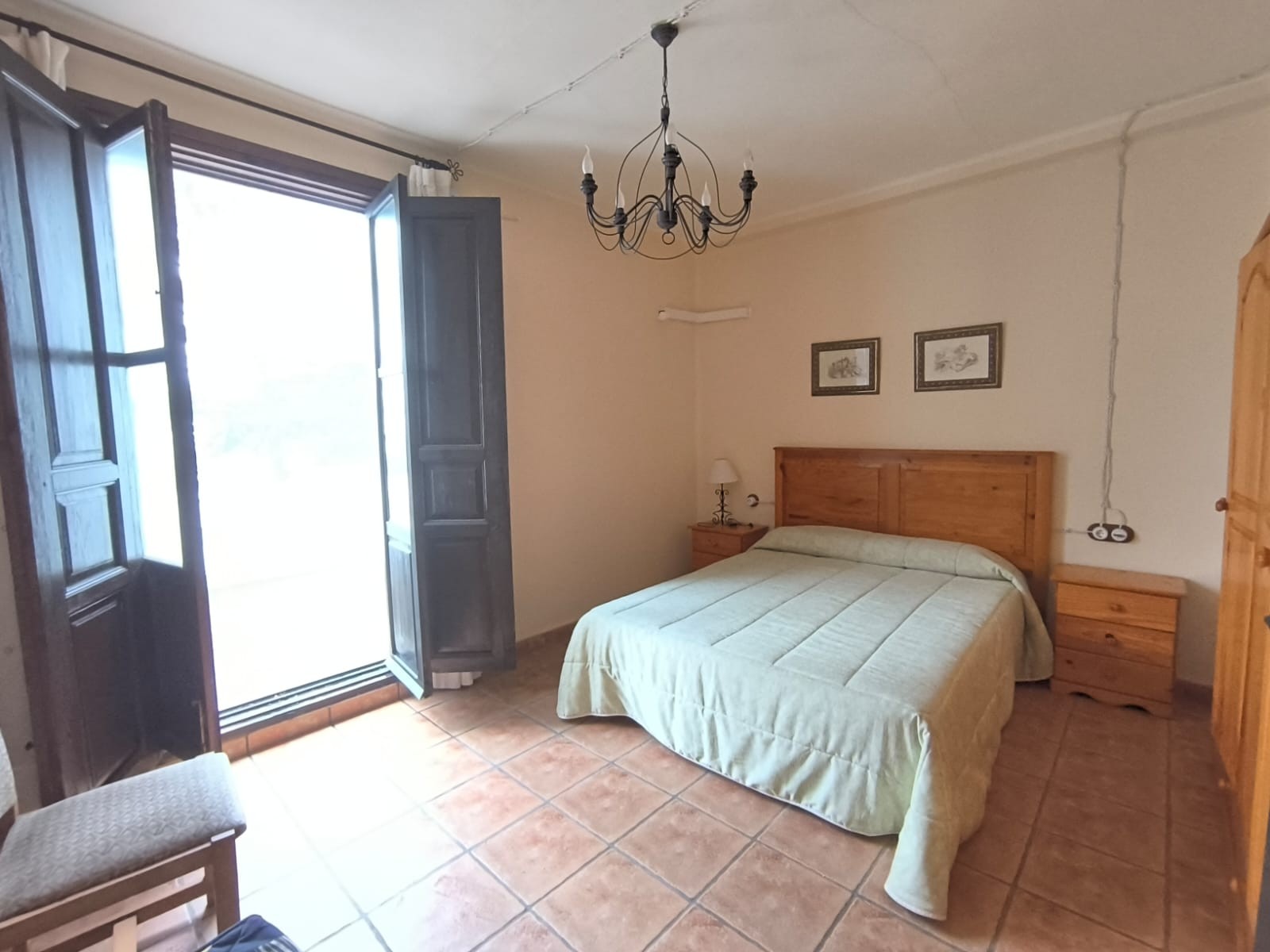 Proprietà commerciale a Banyeres de Mariola, Alicante, Spagna 22 camere da letto, 1700 mq. N° 160952