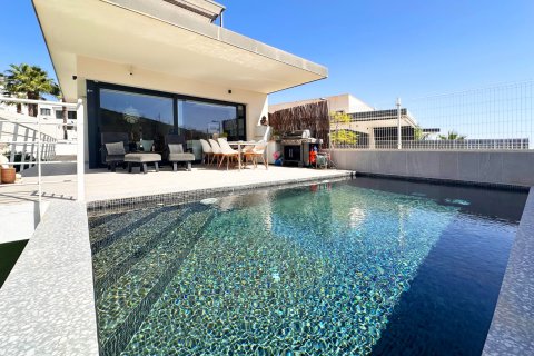 Villa San Miguel de Salinas, Alicante, Spānijā 5 istabas, 210 m2 Nr. 195984