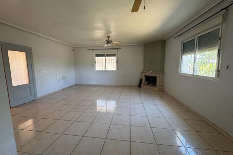 Finca myytävänä Dolores, Alicante, Espanja, 5 makuuhuonetta, 277 m2 No. 195981 - kuva 15