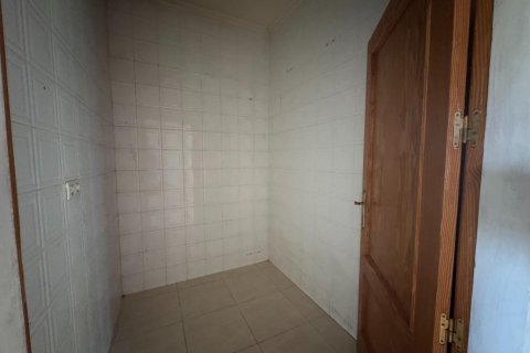 Finca myytävänä Dolores, Alicante, Espanja, 5 makuuhuonetta, 277 m2 No. 195981 - kuva 16