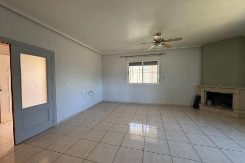 Finca myytävänä Dolores, Alicante, Espanja, 5 makuuhuonetta, 277 m2 No. 195981 - kuva 14