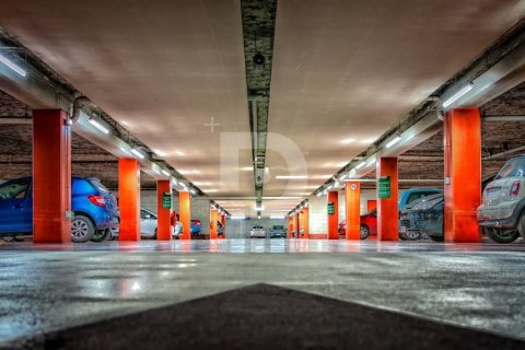 Kommersiell fastighet i Gracia, Barcelona, Spanien 6395 kvm. Nr. 154854