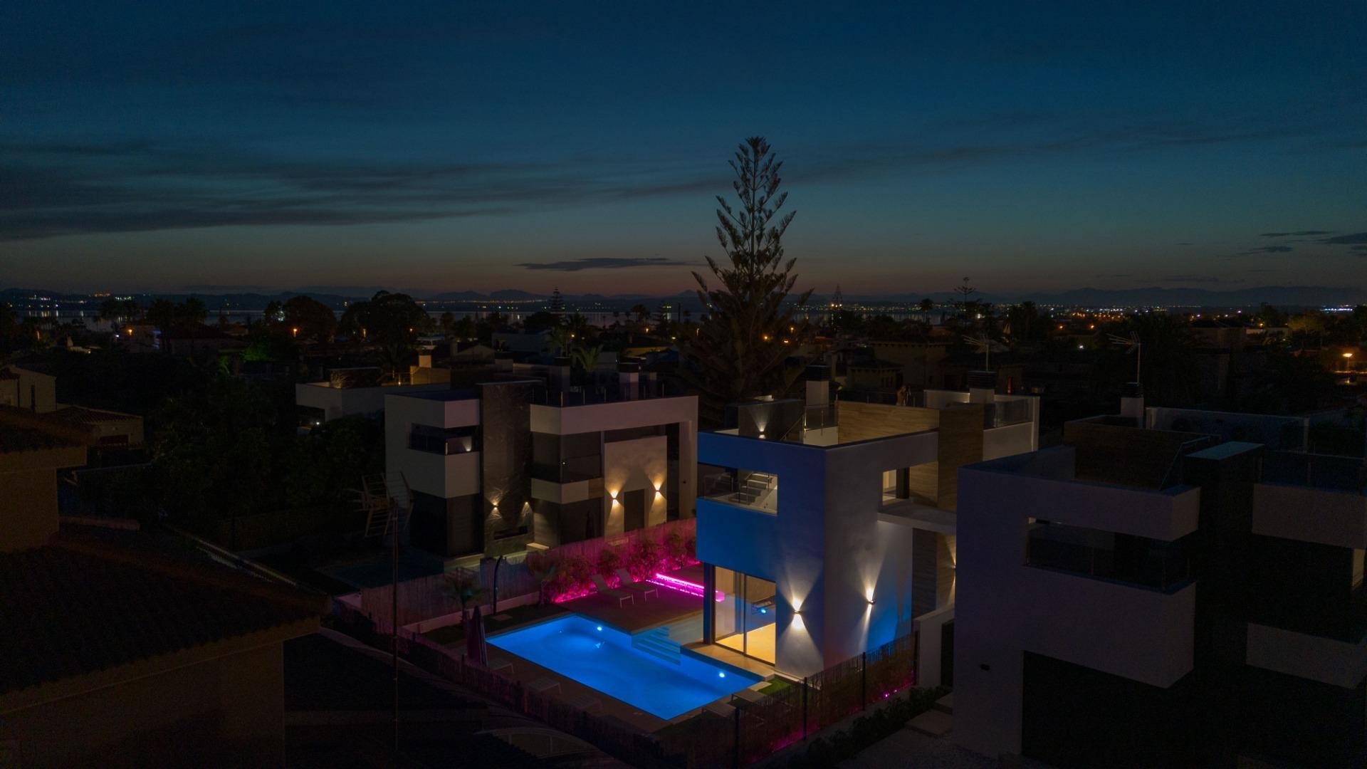 Willa w Torrevieja, Alicante, Hiszpania 3 sypialnie, 126 mkw. nr 195265